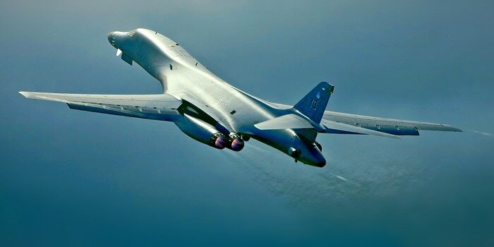B-1B "Lancer"