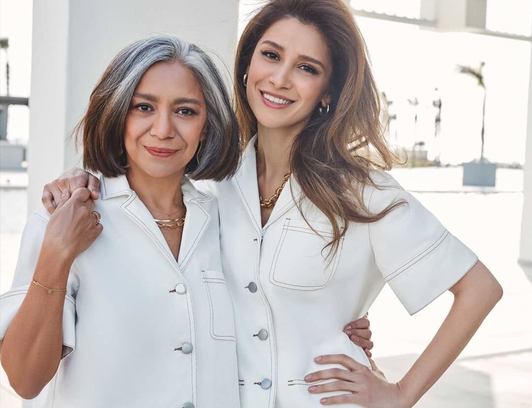 Равшана с мамой