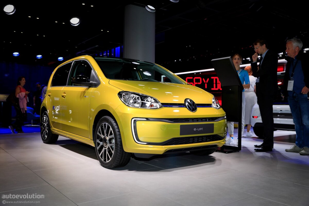 Volkswagen e-up! 2020 модельного года на международном автосалоне Frankfurt Motor Show. Сентябрь 2019 года