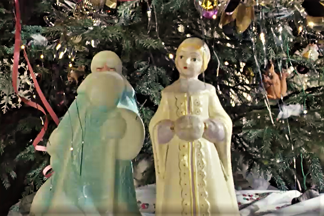 Кадр из фильма "Приключения елочного воробья" (1974) 