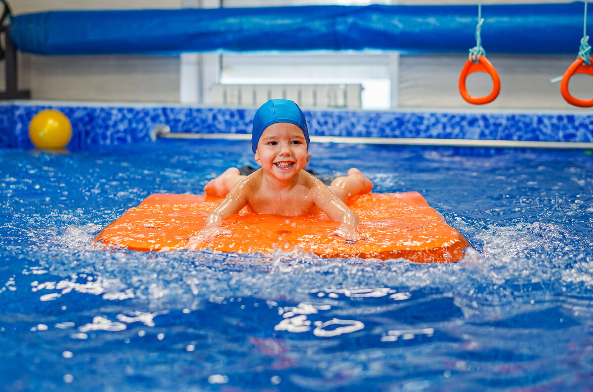 Вода для ребенка - это огромное поле для всевозможных игр