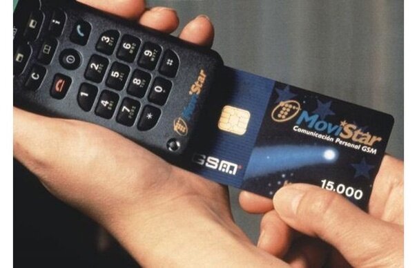 Полноразмерная SIM-карта