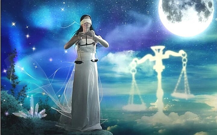 Весы в полнолуние...