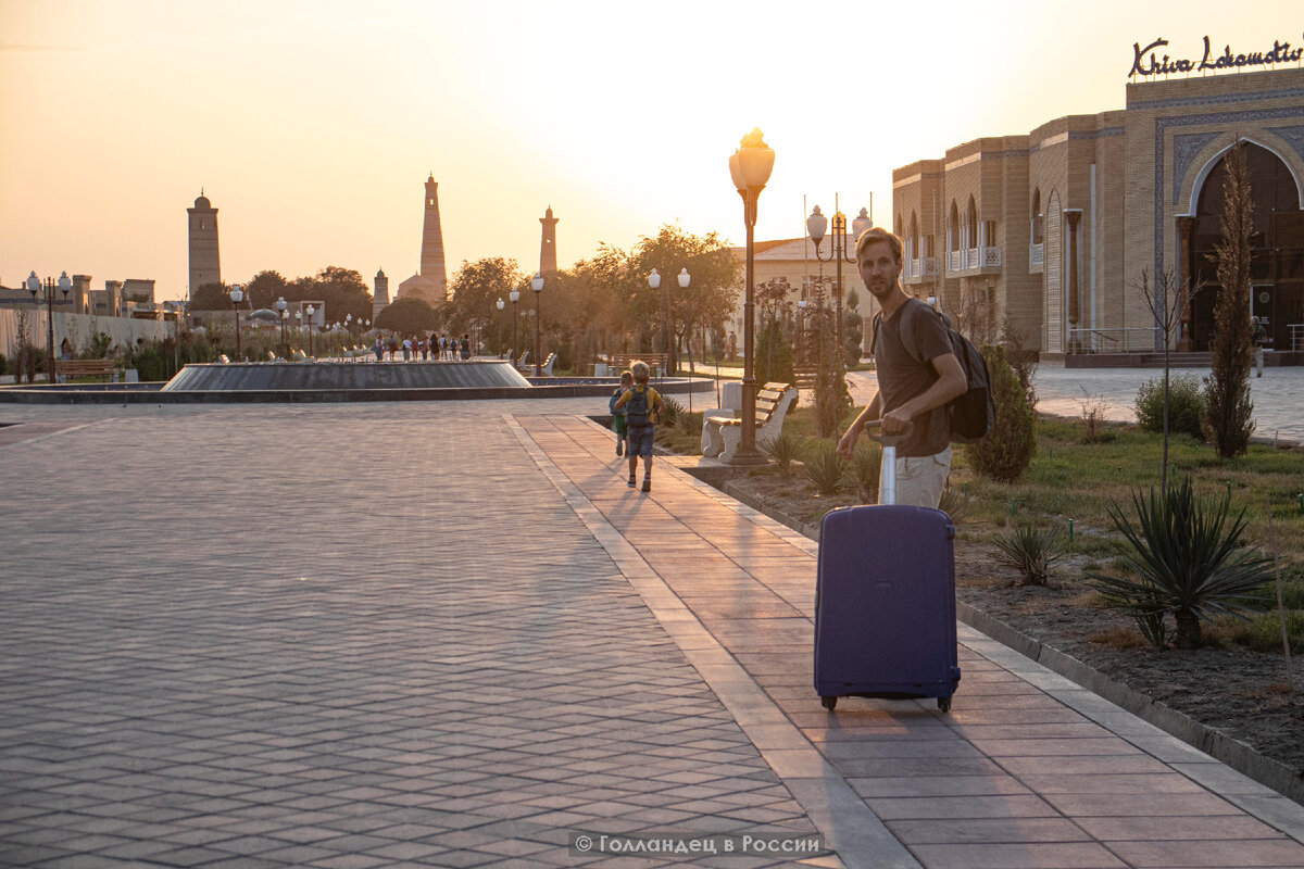 Решили сэкономить 1600 рублей и прогуляться 20 минут пешком :). Фото: из личного архива
