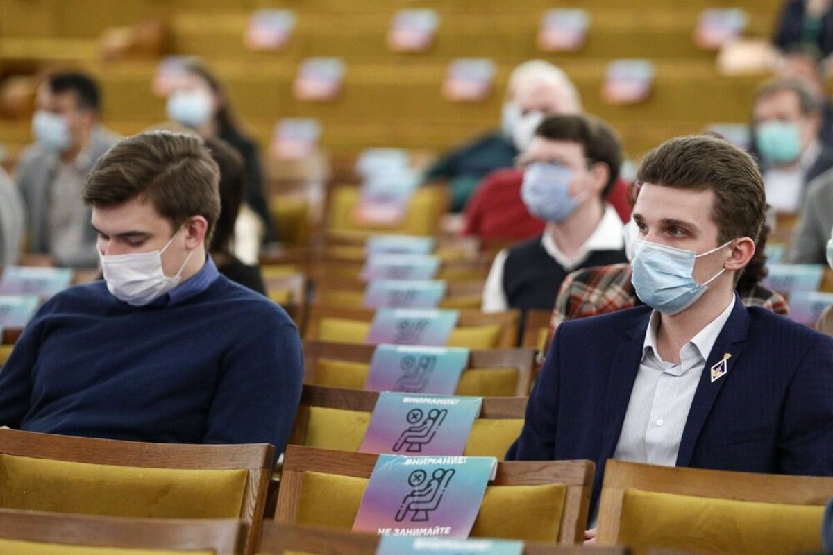    Студенты МГУ.