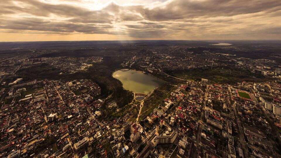     Руководство Молдовы спешит разрушить свое государство unsplash.com/Vadim Russu