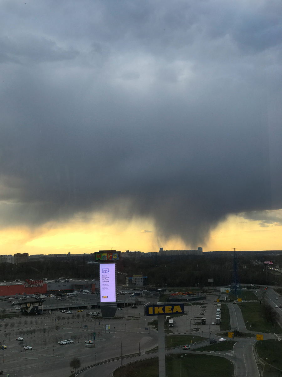 Мрачными тучами застит нам глаза тот жестокосердный, кого мы считаем другом...