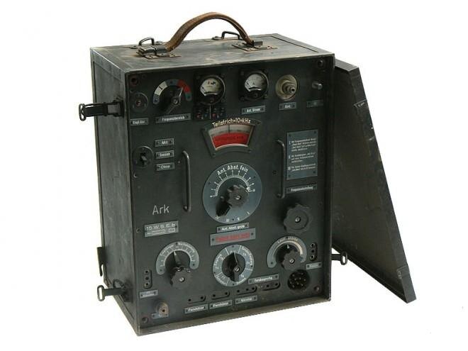 Такими радиостанциями оснащались разведгруппы немцев