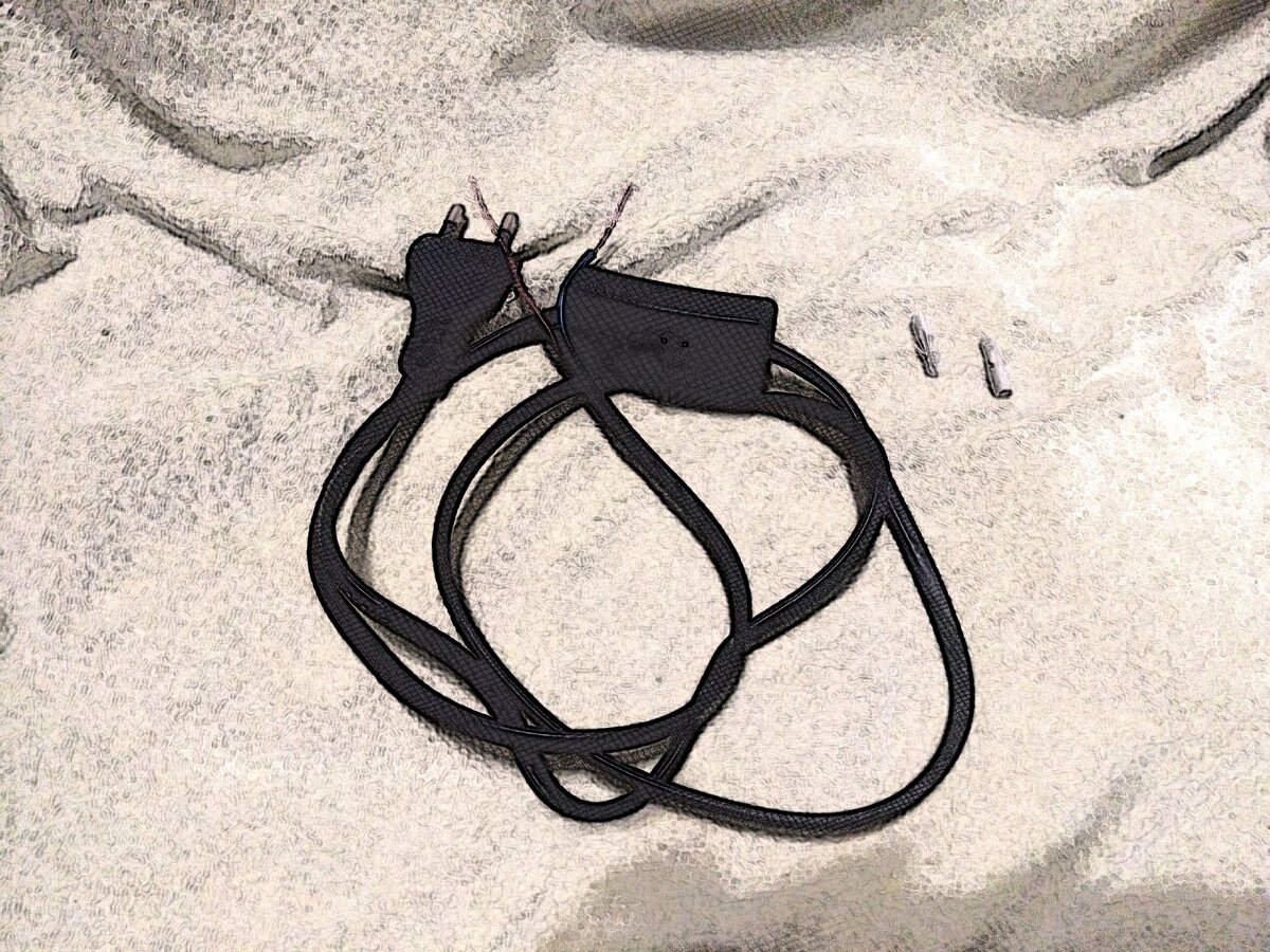 провод от старой настольной лампы.