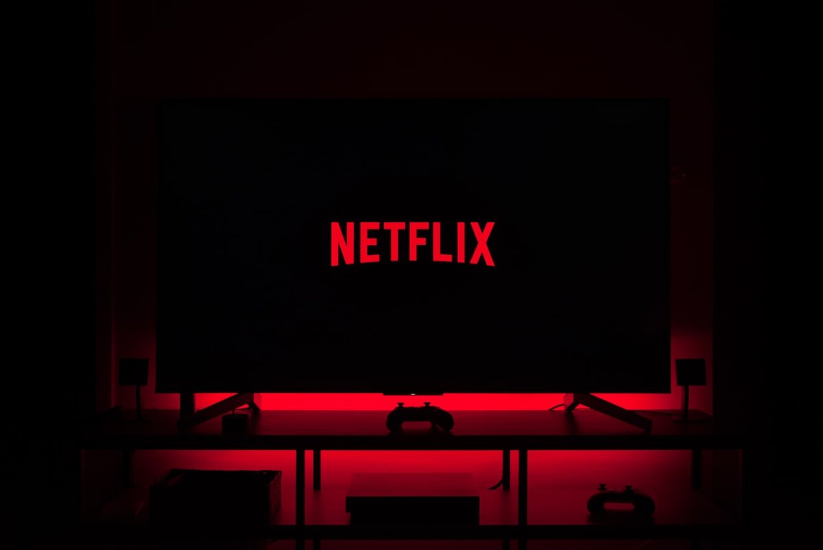 https://images.unsplash.com/photo-1574375927938-d5a98e8ffe85?ixlib=rb-1.2.1&auto=format&fit=crop&w=1349&q=80