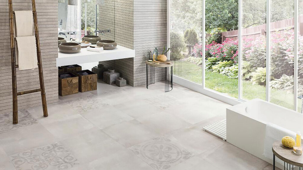 Пыль - первый и главный источник засорения интерьеров ванных комнат