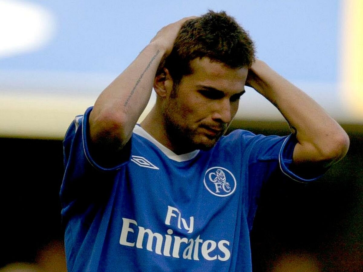 Бенгкулу муту. Адриано Муту. Mutu Chelsea. Mutu Chelsea 2003.