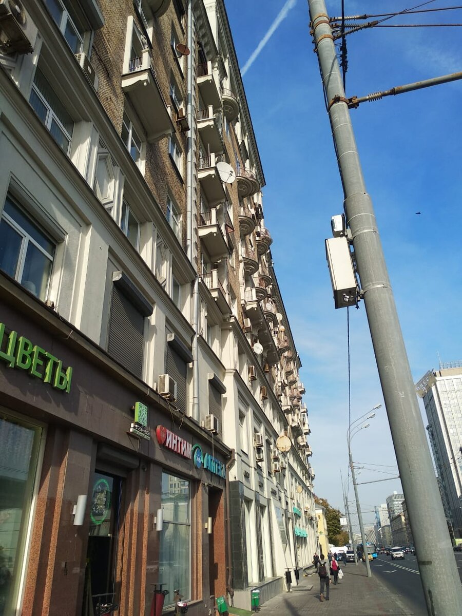 фото  сделано еще до карантина, люблю гулять по этому району Москвы