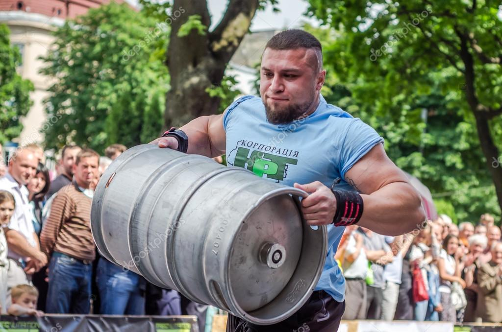 Ещё сто метров и ты моя.