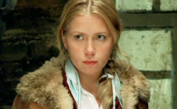 Яна Шивкова в фильме «Бумер». Кадр из фильма