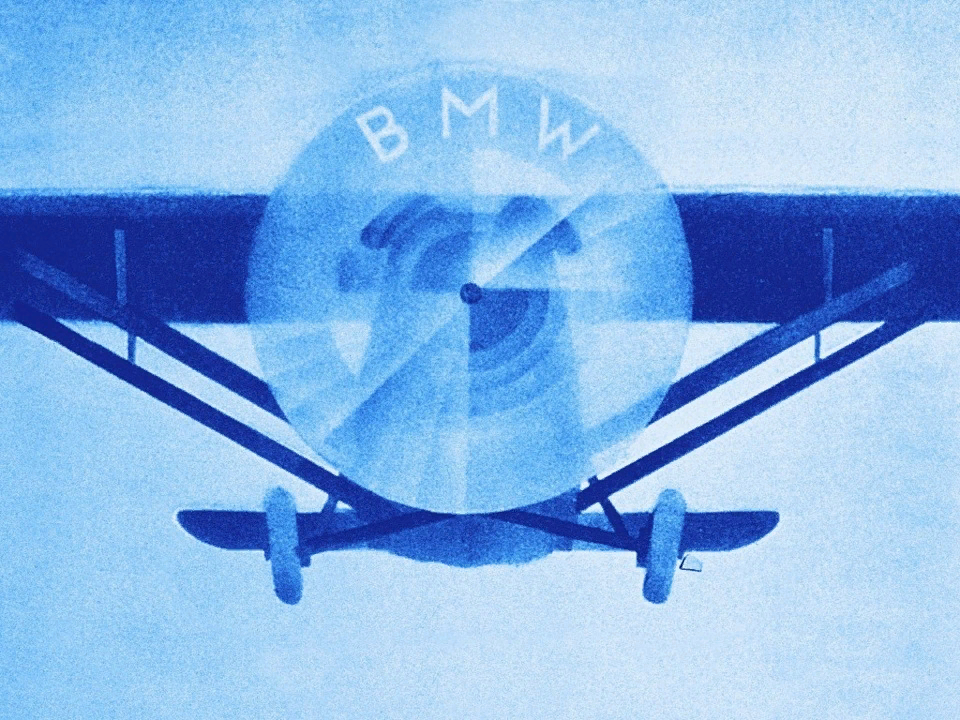 Первая эмблема компании BMW