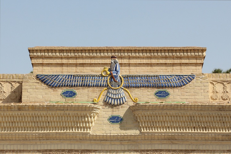 https://www.ancient.eu/image/11613/faravahar-yazd/