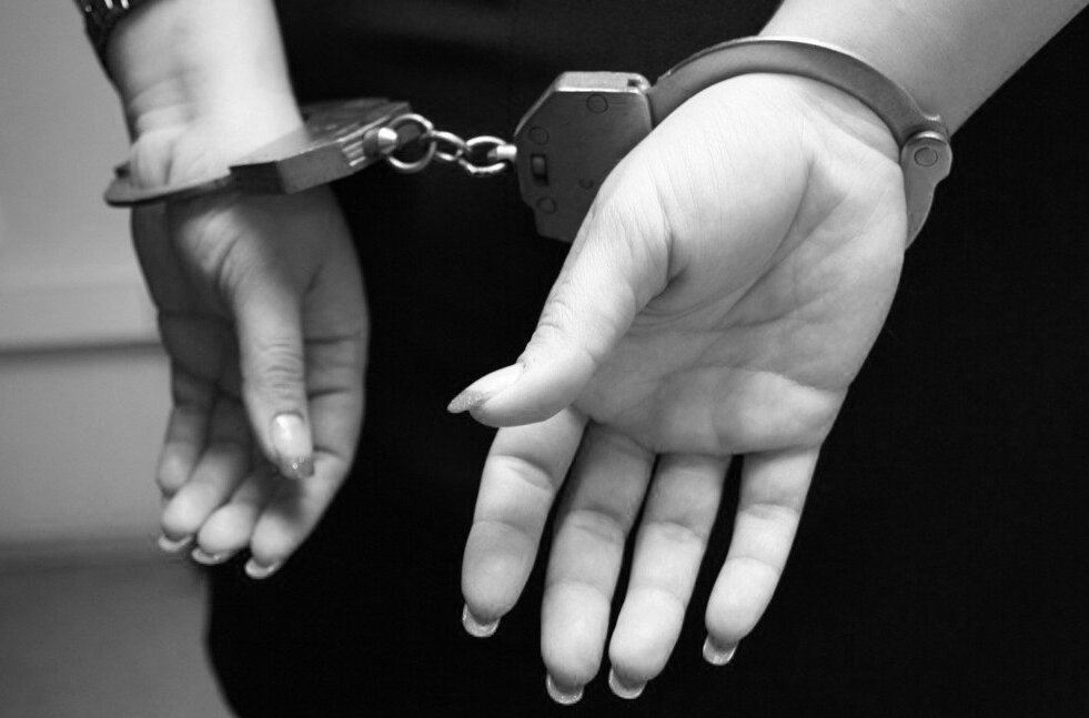 Как сообщили в УВД по городу Сочи, в дежурную часть Центрального района обратился мужчина, который сообщил, что его «развела» мошенница на 118 000 рублей.