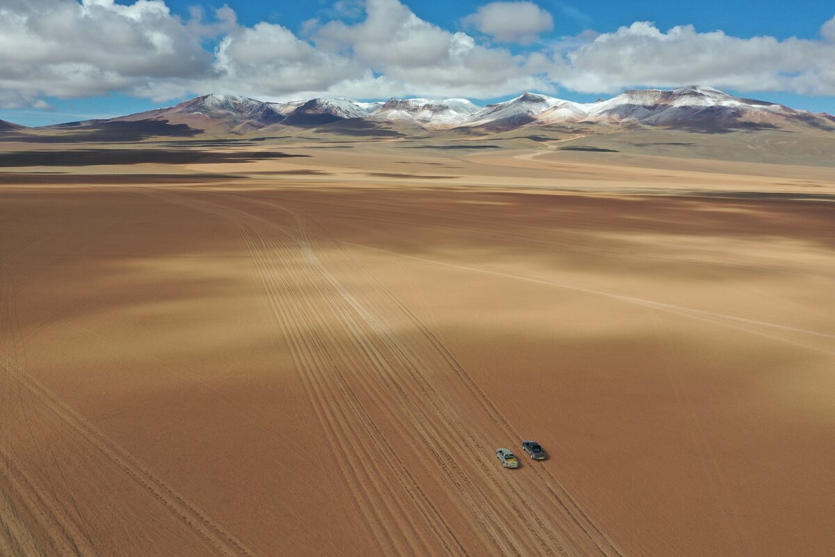 Native travel. Native travel. Native travel. Альтиплано рисунок. Логотипы исламских брендов.