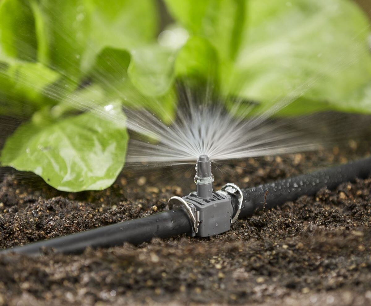 Делаем простой разбрызгиватель для полива огорода и газона своими руками — Мои Идеи Для Дачи и Сада