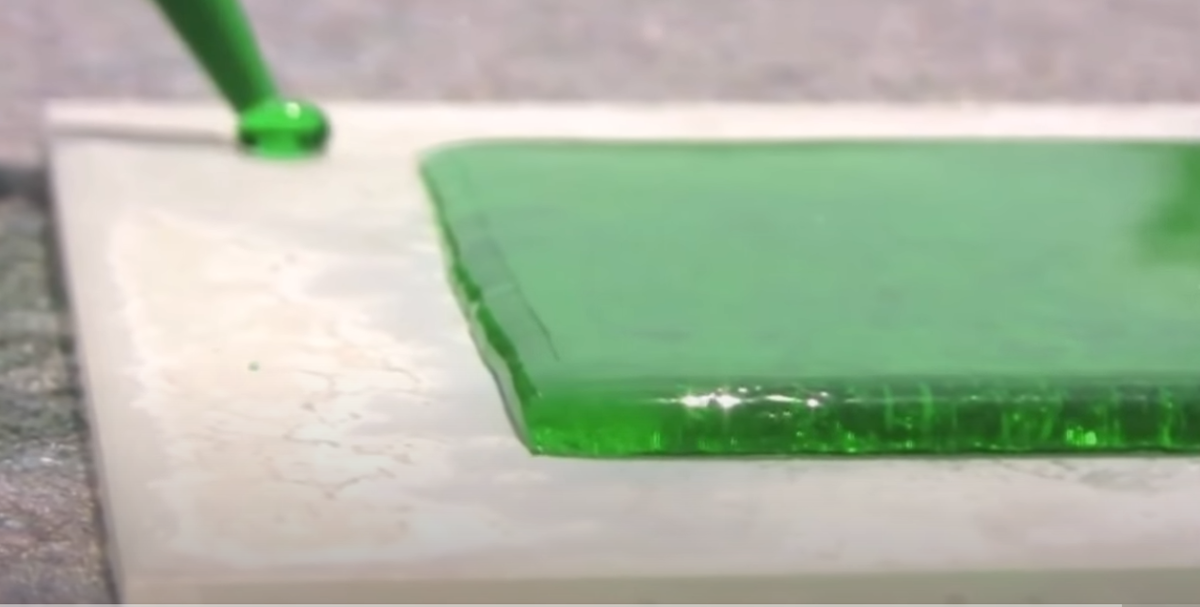 Гидрофобные вещества могут быть очень полезны для людей в различных сферах жизни.