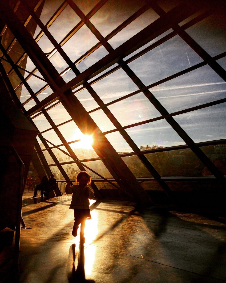 Какими современными конструкциями лучше остеклить свой балкон или лоджию