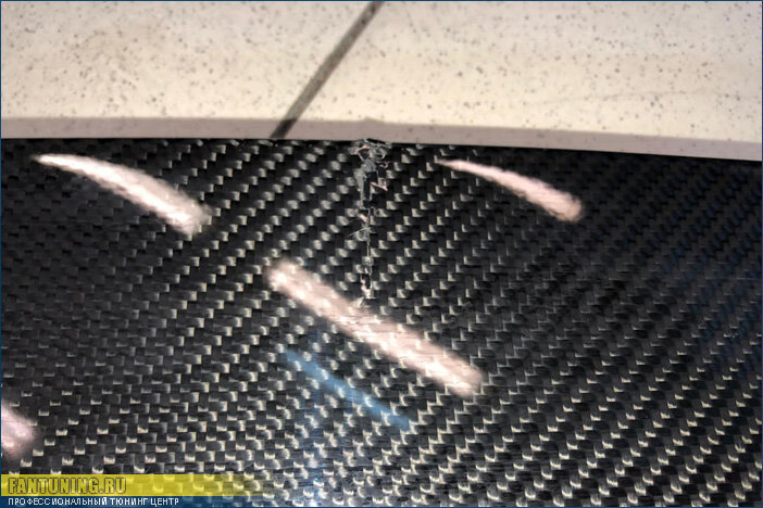 Глубокая, сквозная поперечная трещина