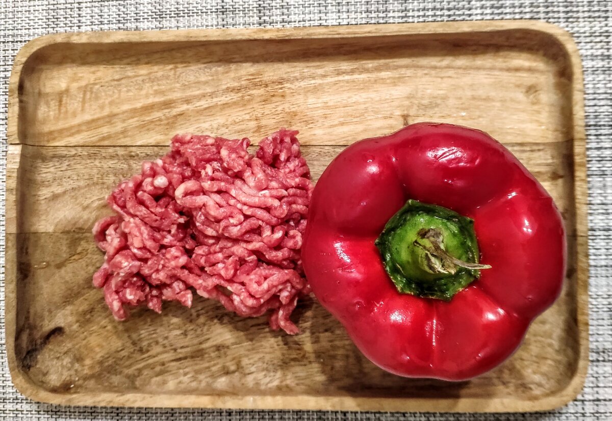 Запеканка из картофельного пюре с фаршем и кабачками в духовке - простой и вкусн