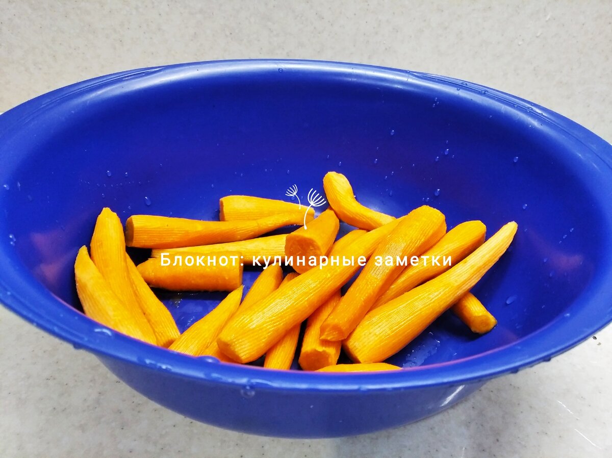 Салат из моркови и чеснока со сметаной