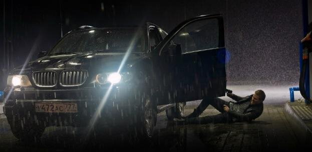 «Киномания» решила вспомнить 10 самых пугающих российских фильмов за всю историю.