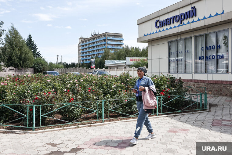    Юрист Кудерко: работникам положены оплата больничного, отпуска и сверхурочные