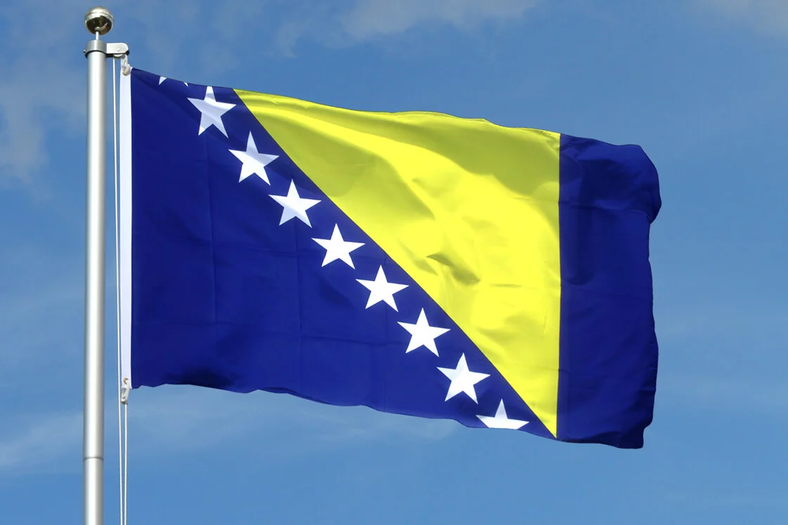 Флаг босния и герцеговина флаг. Босния и герцеговина флаг и герб. Флаг боснии и боснии герцеговины. Флаг боснии и герцеговины. Флаг боснии и герцеговины.