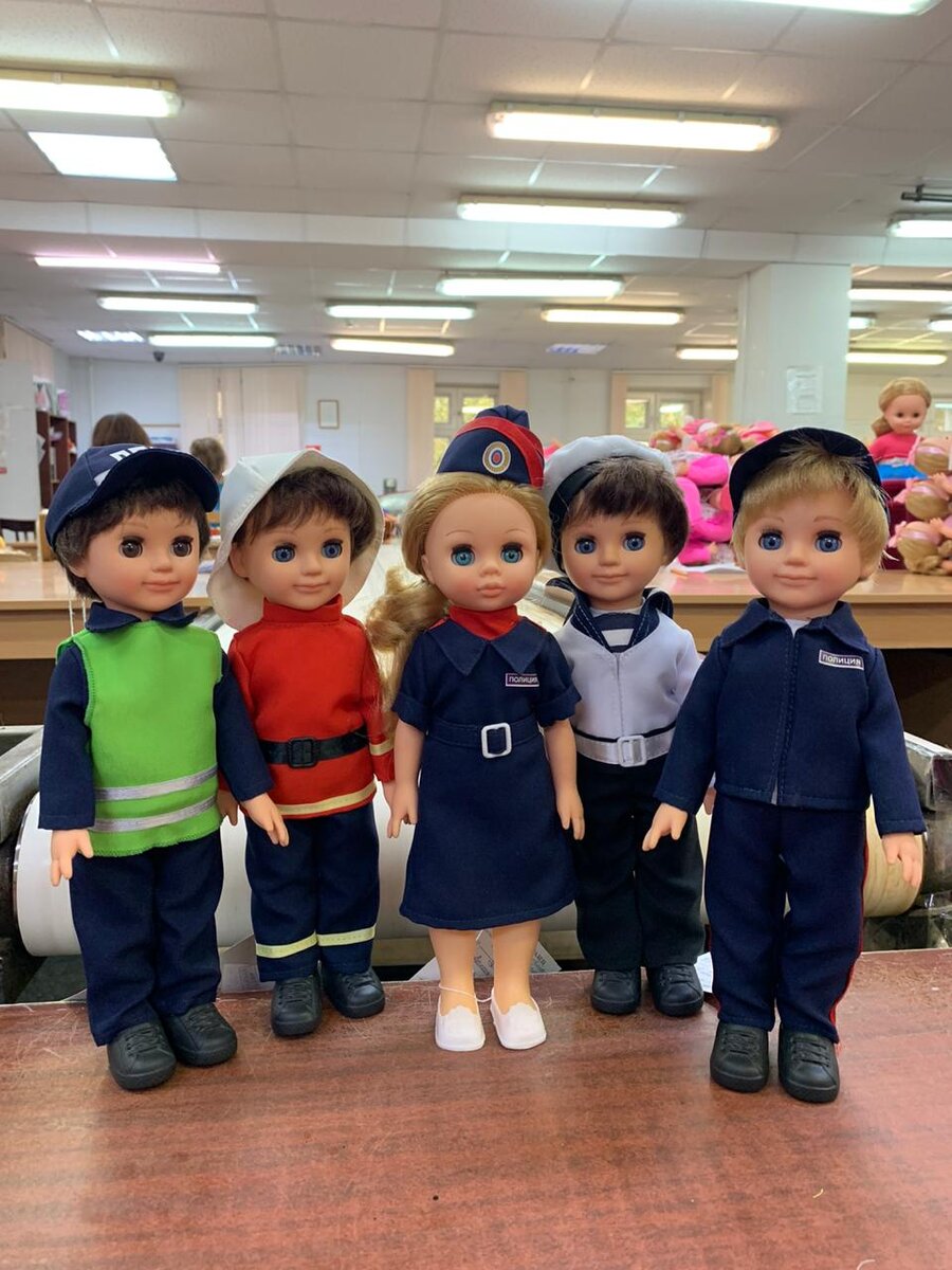 4 фабрики игрушек. Фабрика игрушек