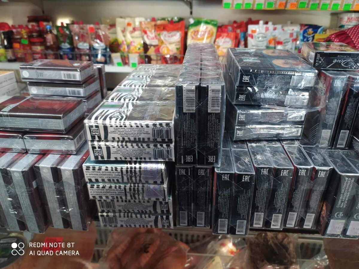    Склад контрафактного алкоголя и сигарет обнаружен в доме 47-летней жительницы Новотроицка Белов Михаил Александрович