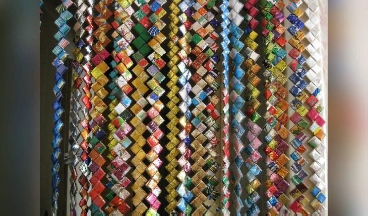 Занавеска из открыток