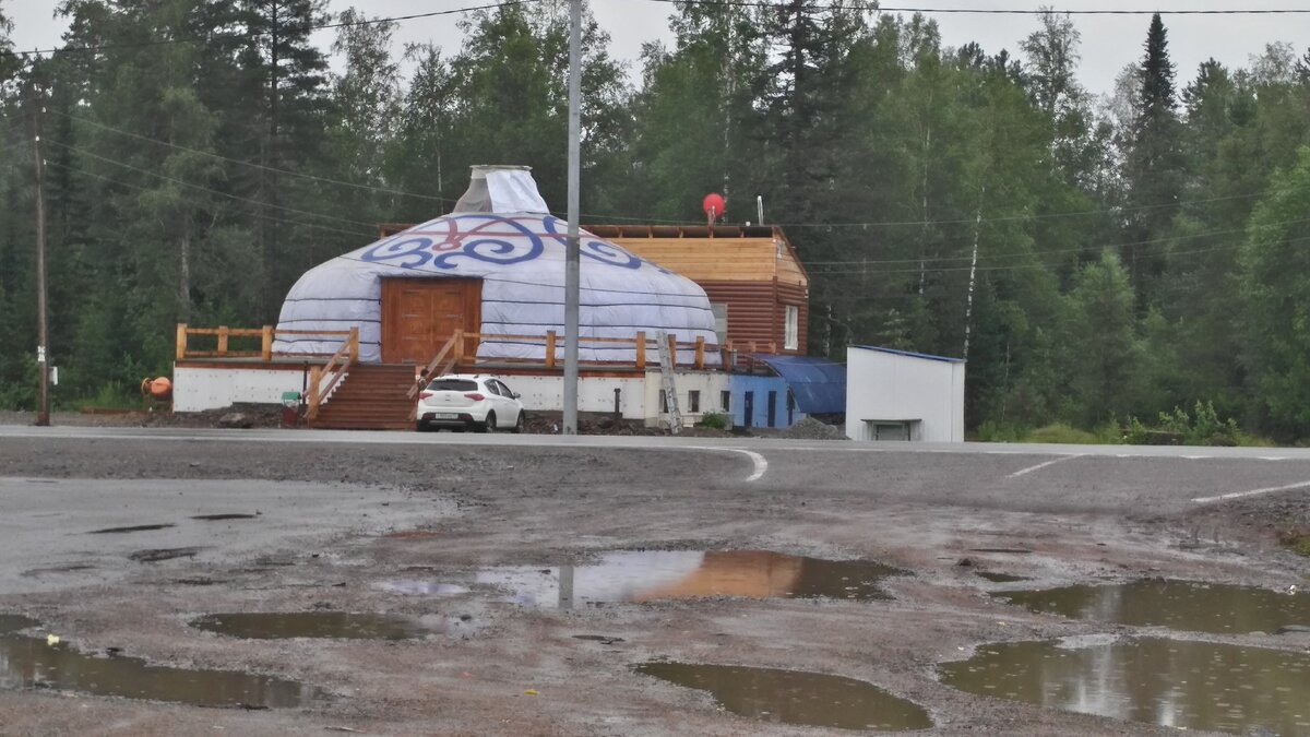 кафе юрта в Тувинском стиле