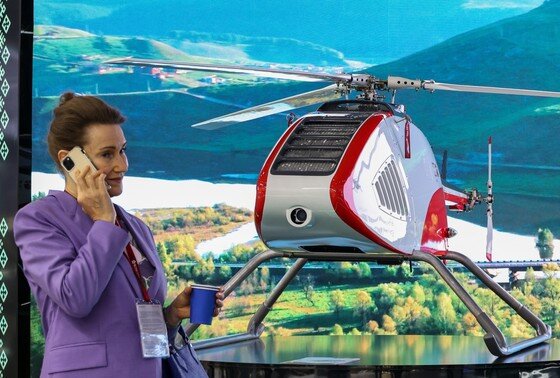    Беспилотный вертолет БАС-200 на стенде компании «Вертолеты России»