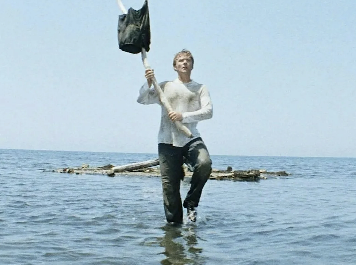 Андрей Миронов в фильме "Бриллиантовая рука" (снимок с экрана)