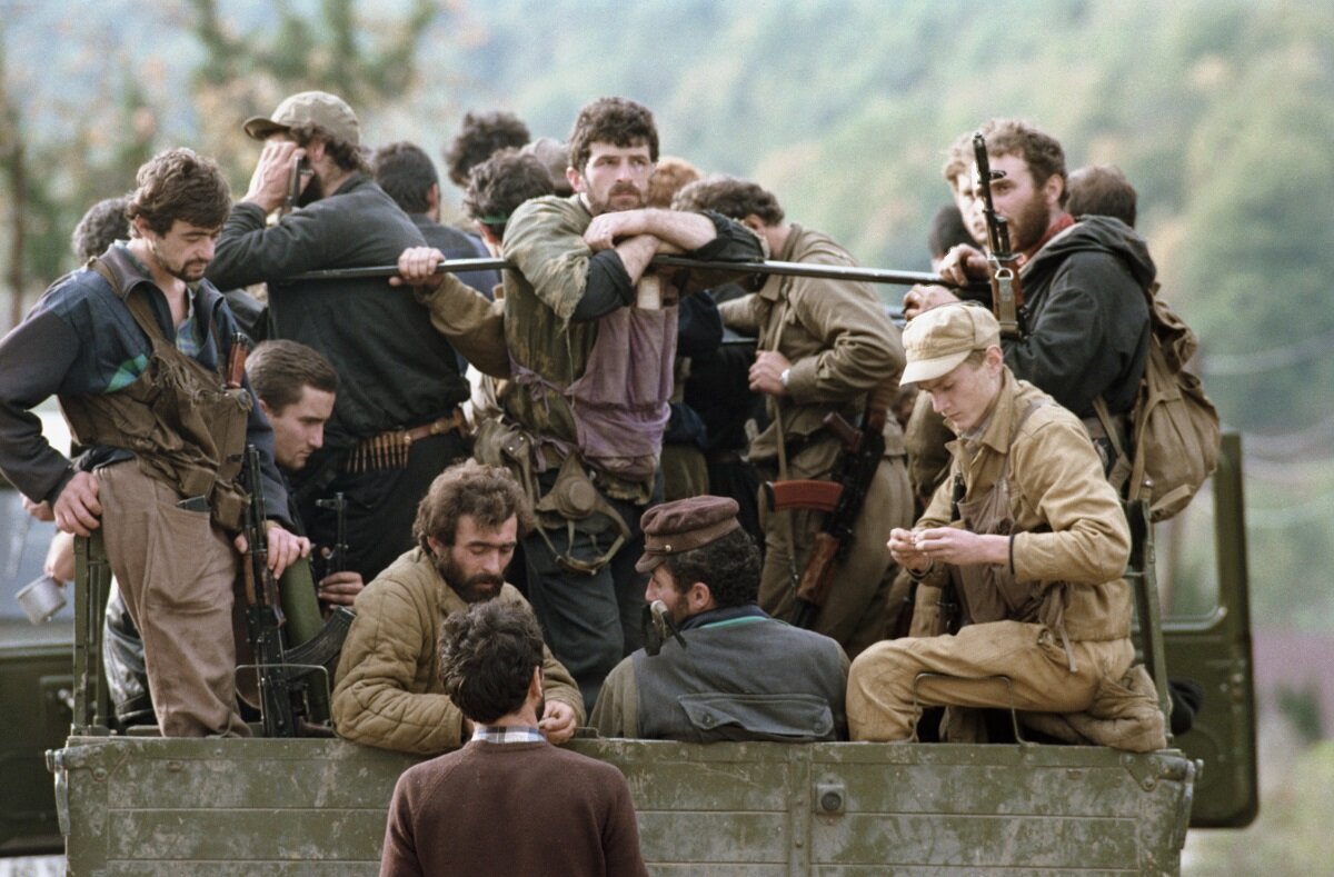    Абхазские ополченцы перед боем Вадим Андрюхин