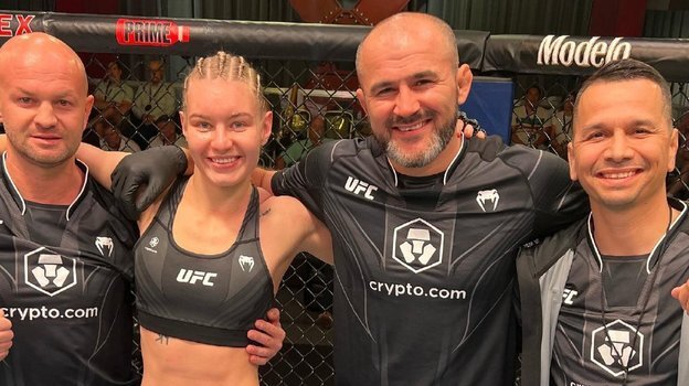    Виктория Дудакова. Соцсети