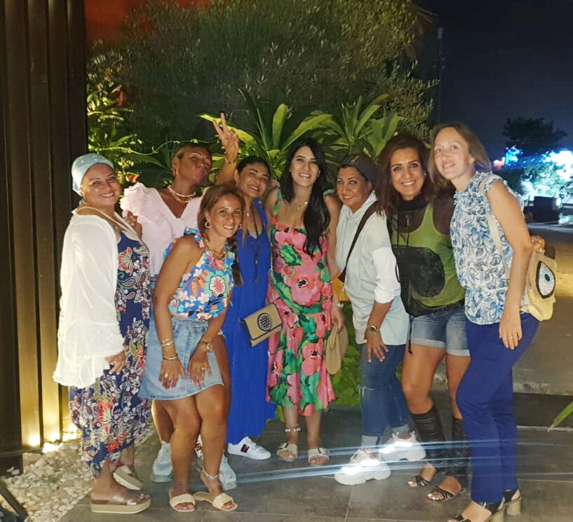 Автор канала в компании египтянок