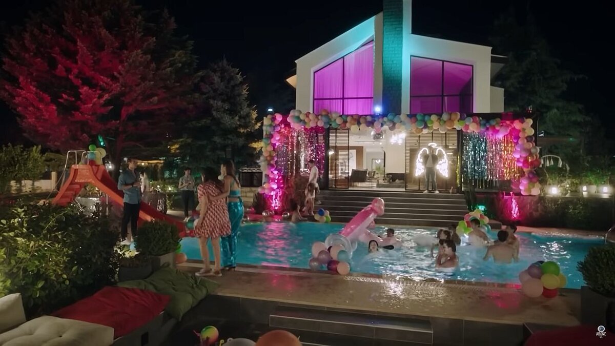 Кадр из сериала «Услышь меня», Турция, 2022 год