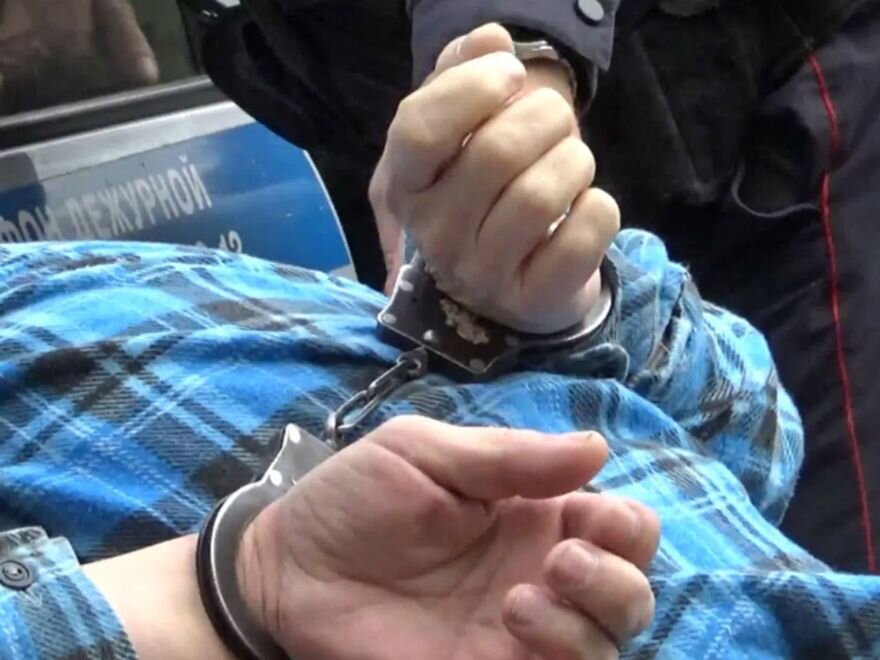 А незаконно надетые наручники обойдутся МВД лишними расходами