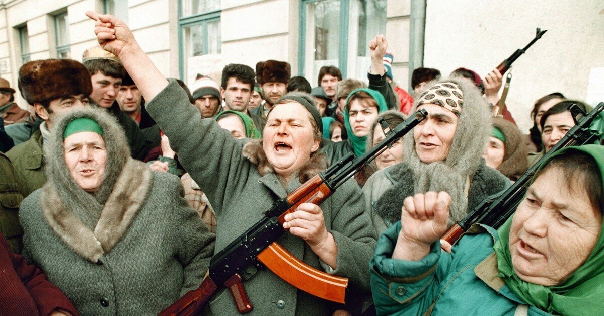 Чеченские женщины в годы первой военной компании.