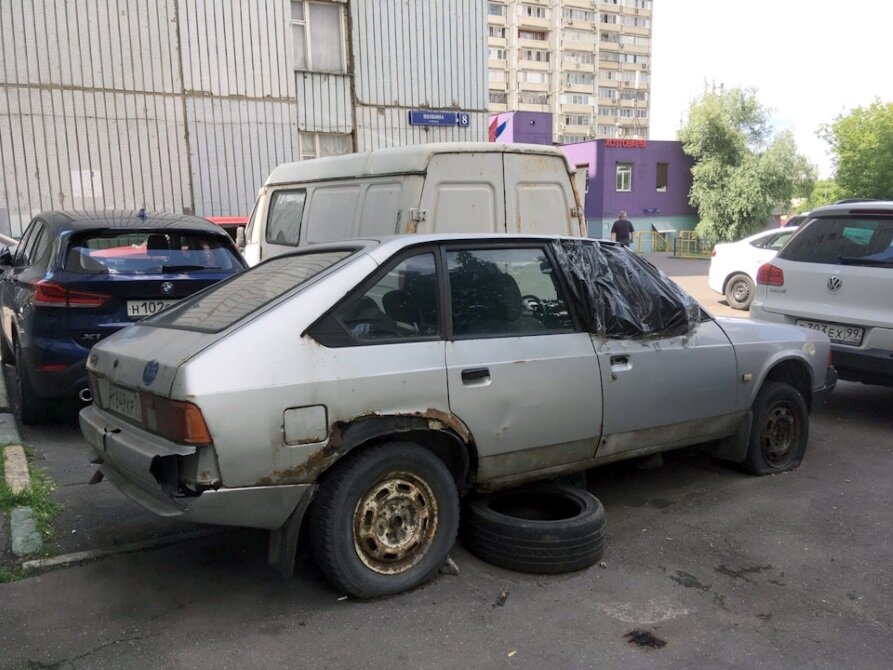Брошенные машины в москве
