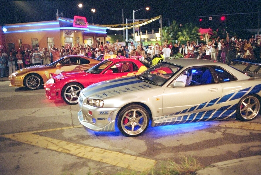 Кадр из фильма "Двойной форсаж", взят на портале "Кинопоиск".