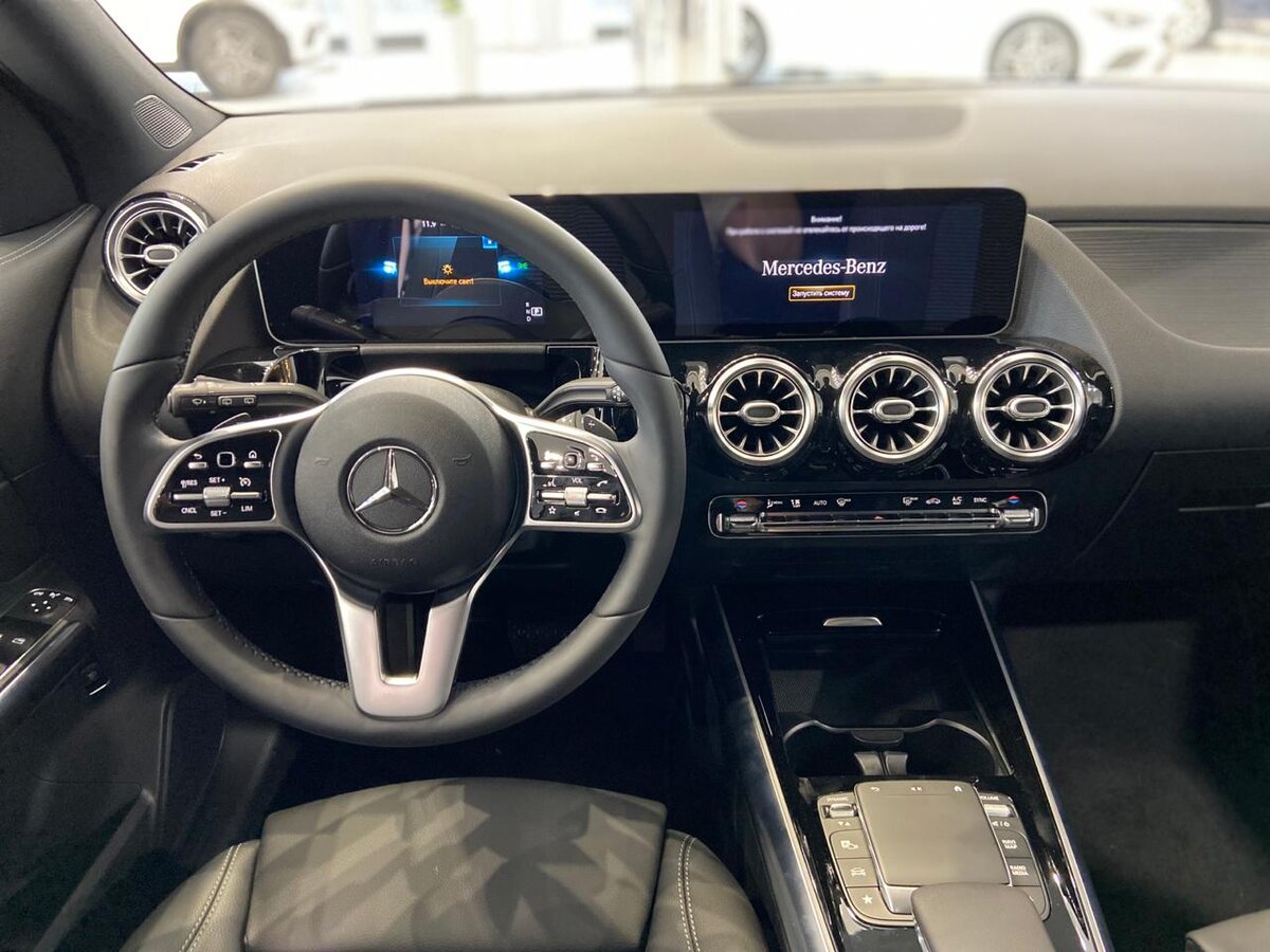 Интерьер нового Mercedes GLA 2020 (Мерседес ГЛА 2020)