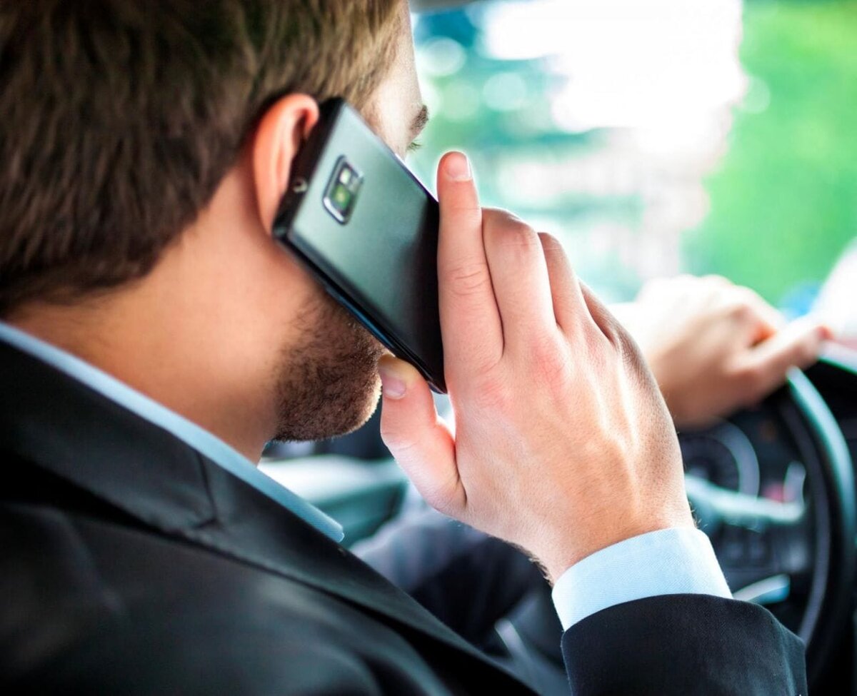 https://yandex.ru/news/story/Absolyutno_vse_abonenty_sotovykh_operatorov_MTS_Bilajn_MegaFon_i_Tele2_v_gromadnoj_opasnosti--8da599b82e3ff688416c7363acb9283d?lr=2