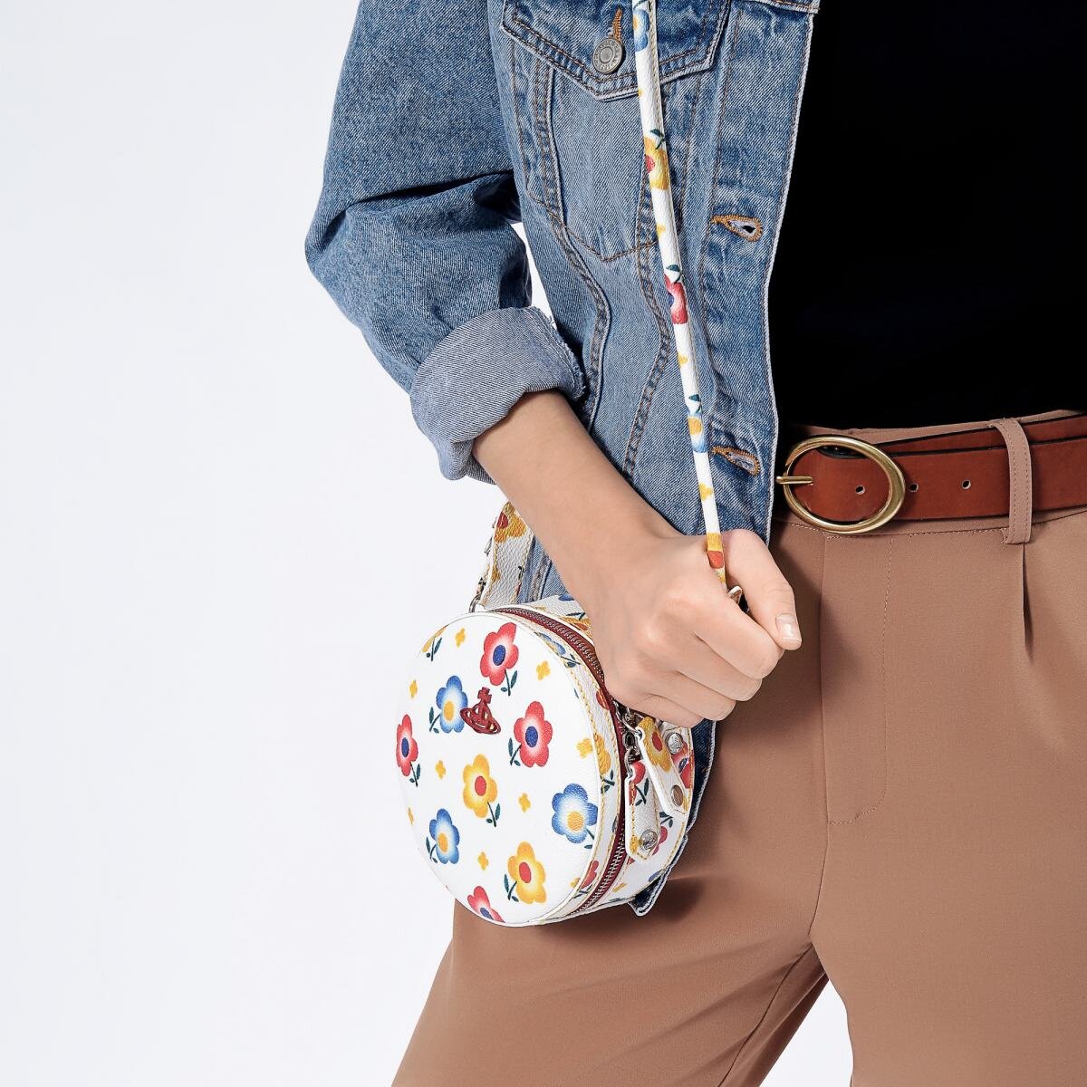 Сумочка VIVIENNE WESTWOOD  18 490 РУБ