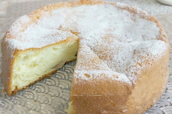 фото: https://natalia11.ru/tvorozhnyj-pirog-zarnicza-stanet-chastym-gostem-na-vashem-stole/